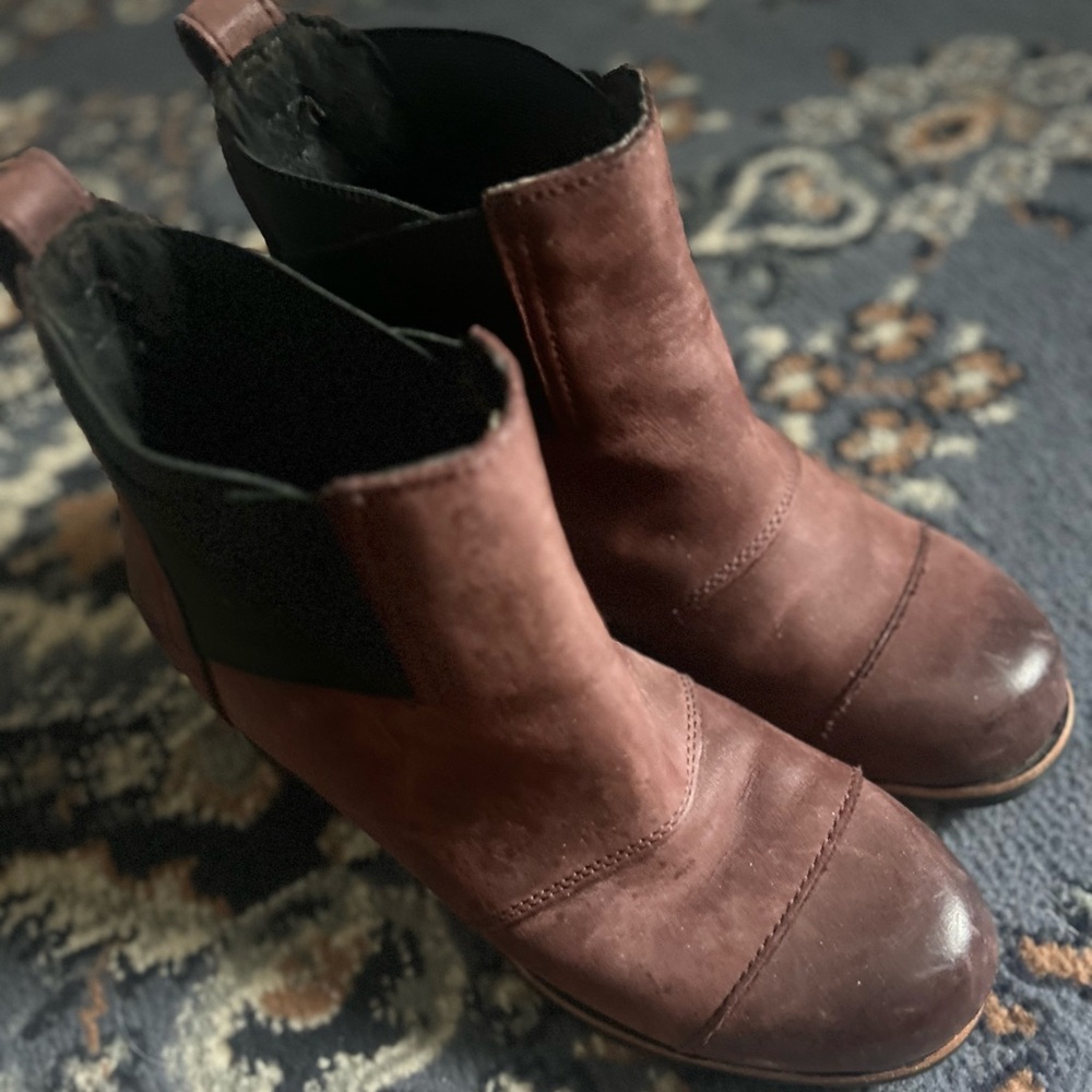 SOREL Addington heeled boots